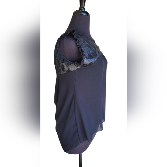 Lynne Top - Picture 5 of 10